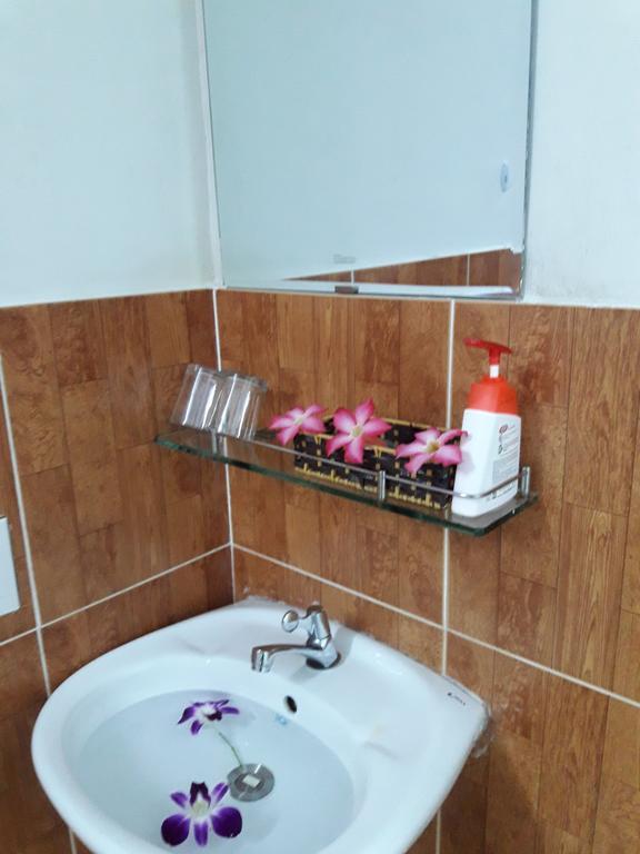 Red Ceramics Homestay Hoi An Exterior photo